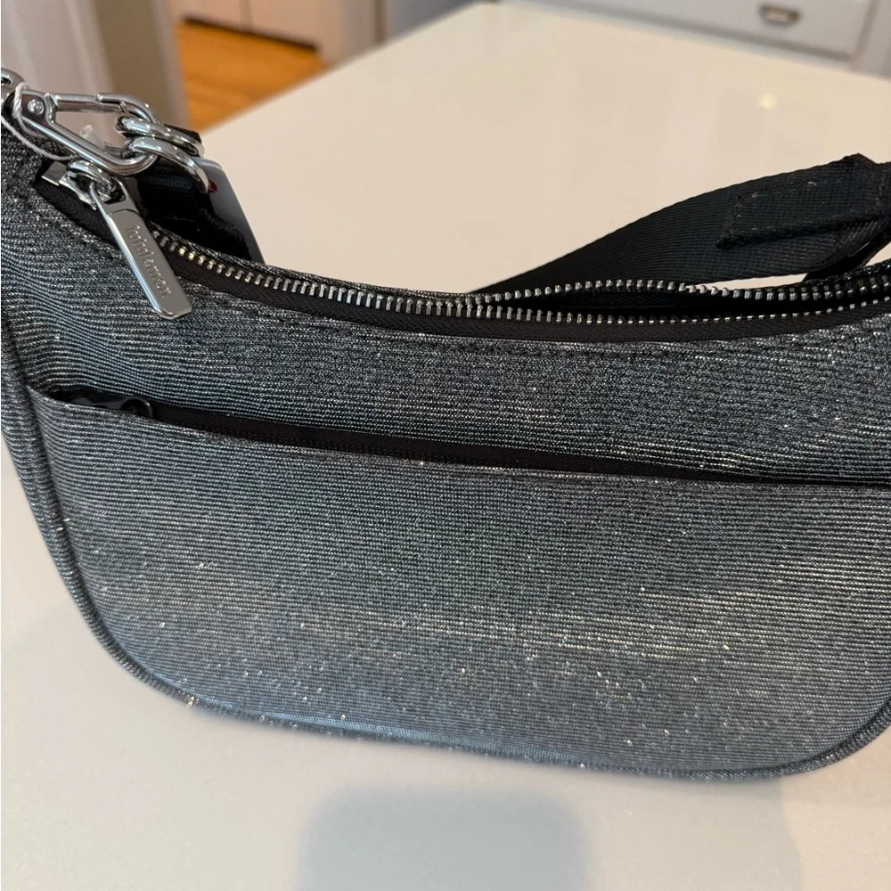 Lululemon City Essentials small  bag in silver glitter. - Picture 2 of 4